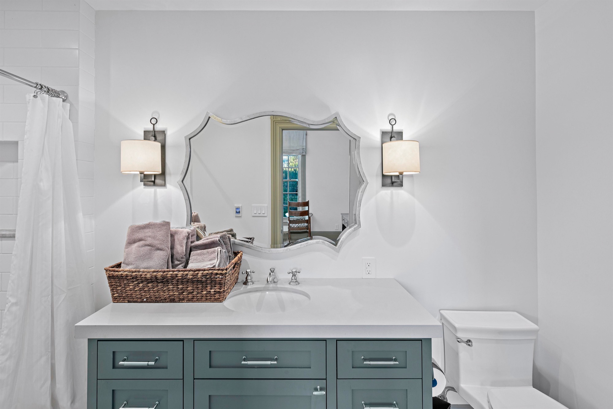 Bathroom — classic vanity