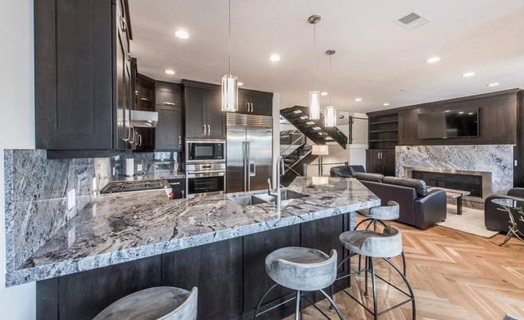Open kitchen and living room, Park City